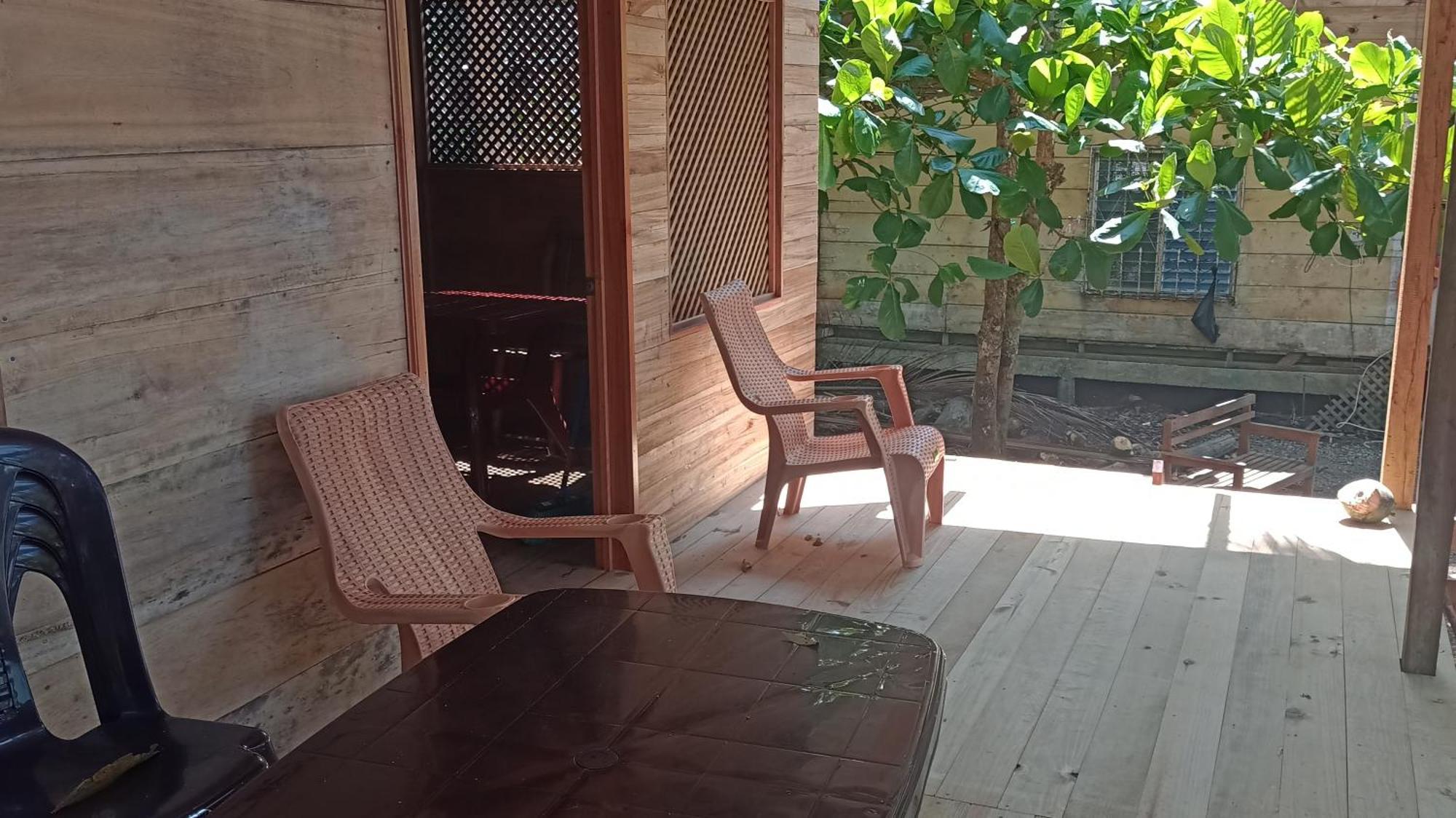 Casa Manati Ξενοδοχείο Lívingston Εξωτερικό φωτογραφία